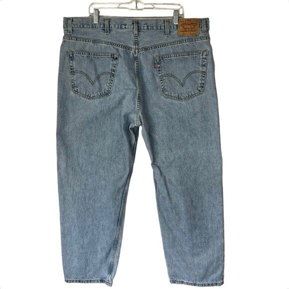 Levis Relaxed Fit 550 Jeans Mens 44 X 30 Light Wash - Picture 2 of 9